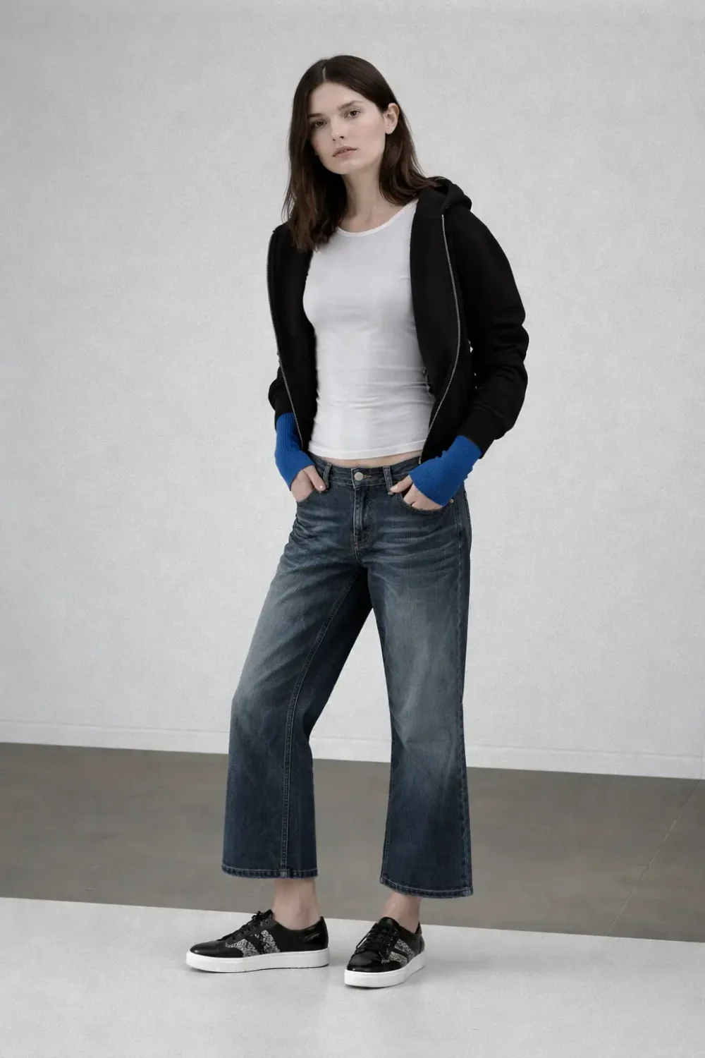 kožne patike sa čipkom