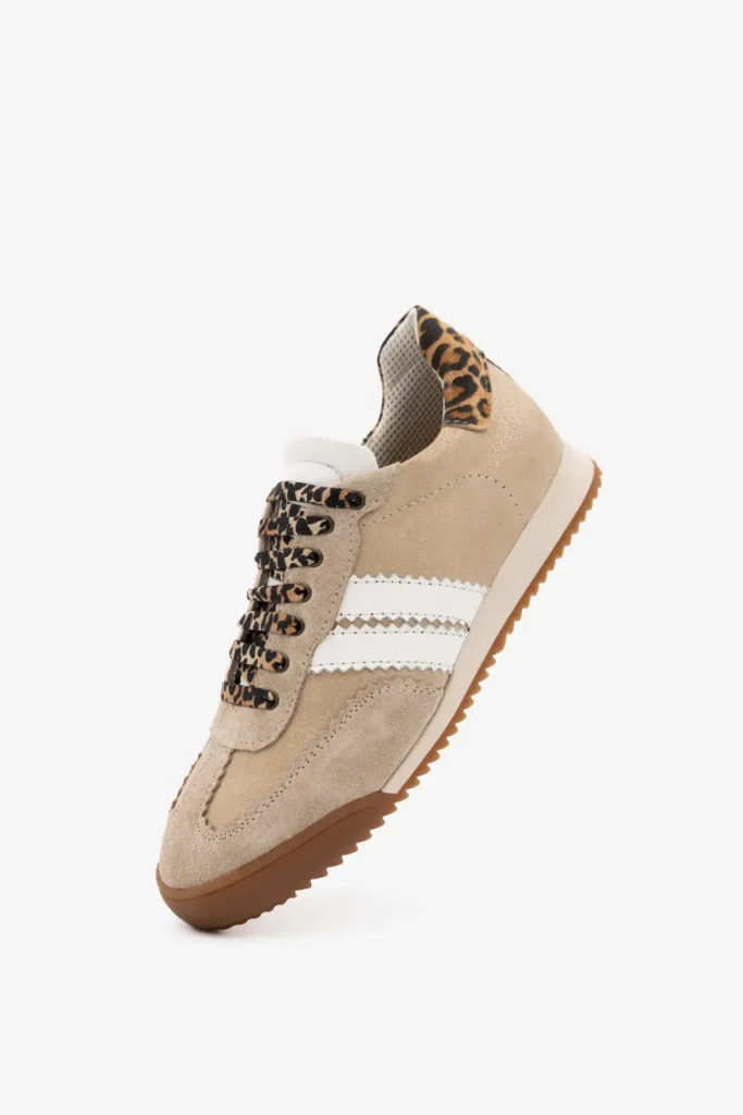 Retro patike sa leopard printom