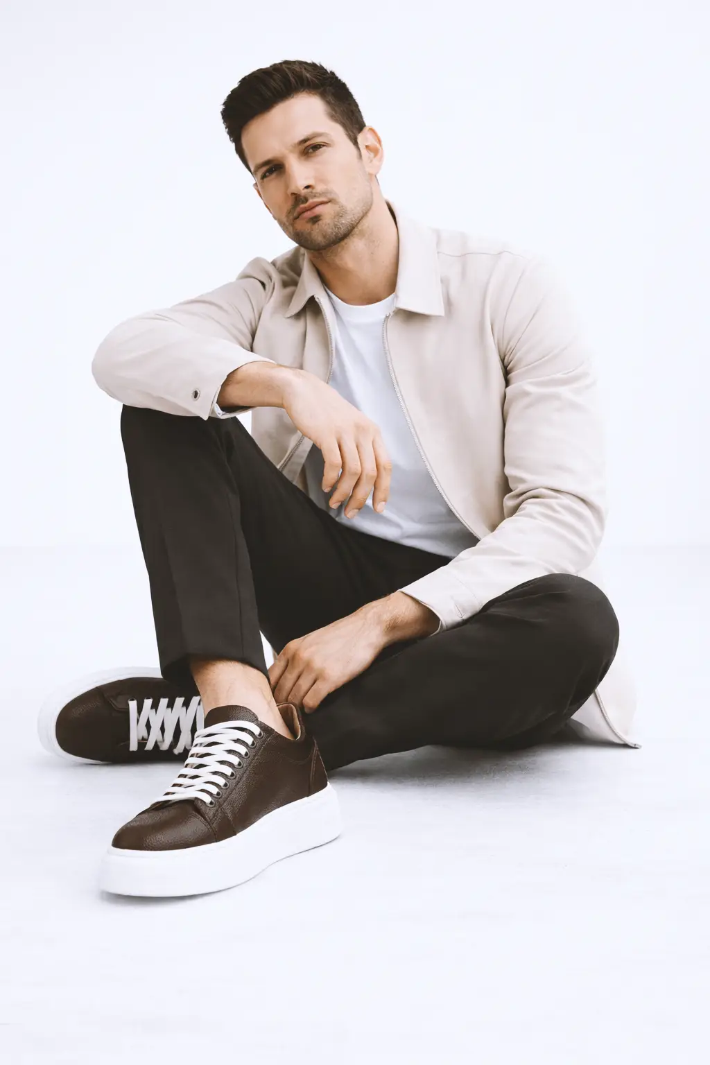 Tamno braon kožne patike